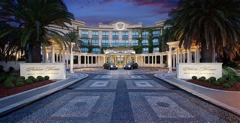 hotel versace australia